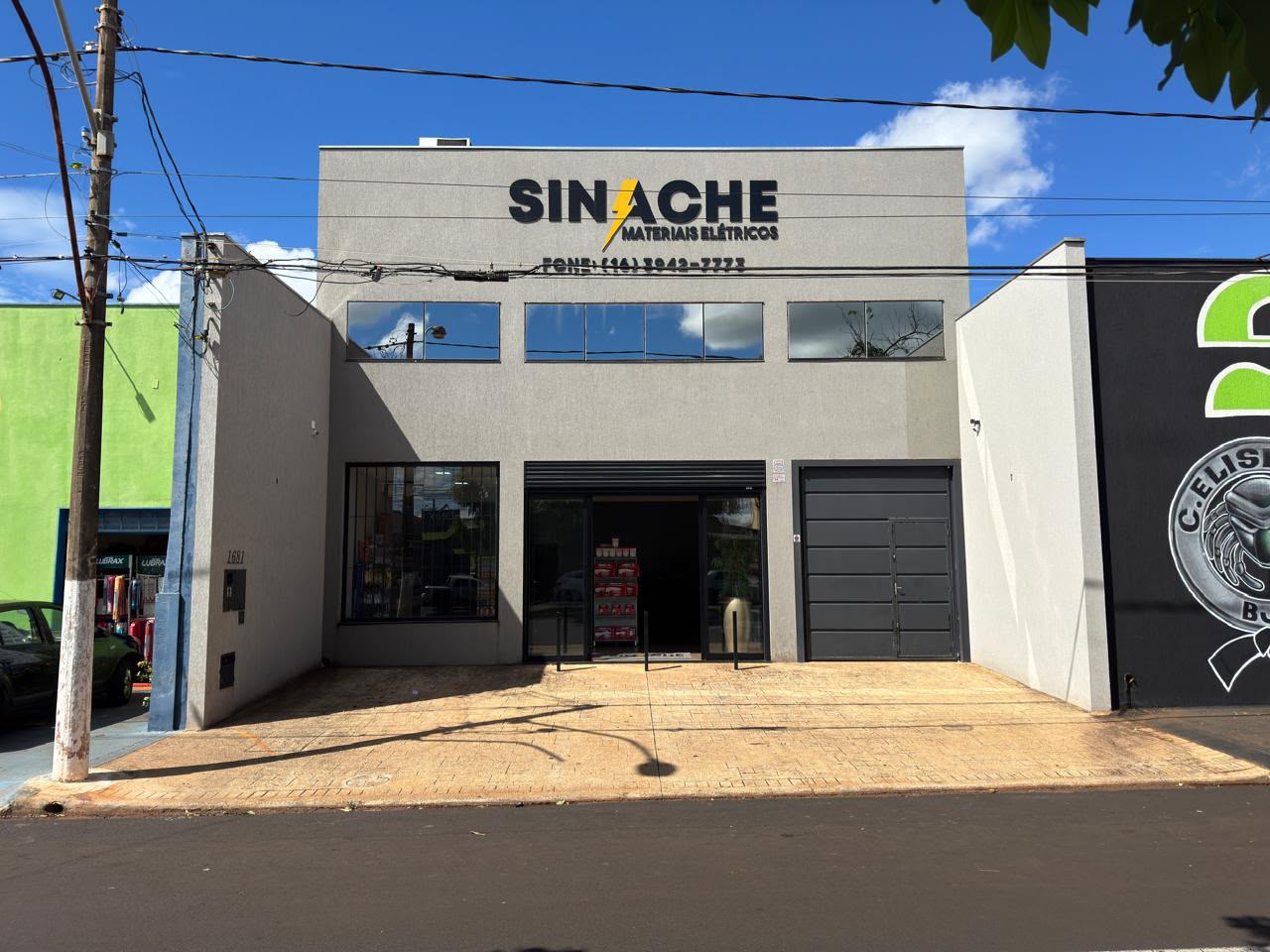 Fachada da loja Sinache Materiais Elétricos